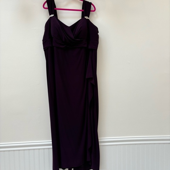 Betsy & Adam Sleeveless Draped Purple Evening Gown Rhinestone Accents 22W - Picture 2 of 13